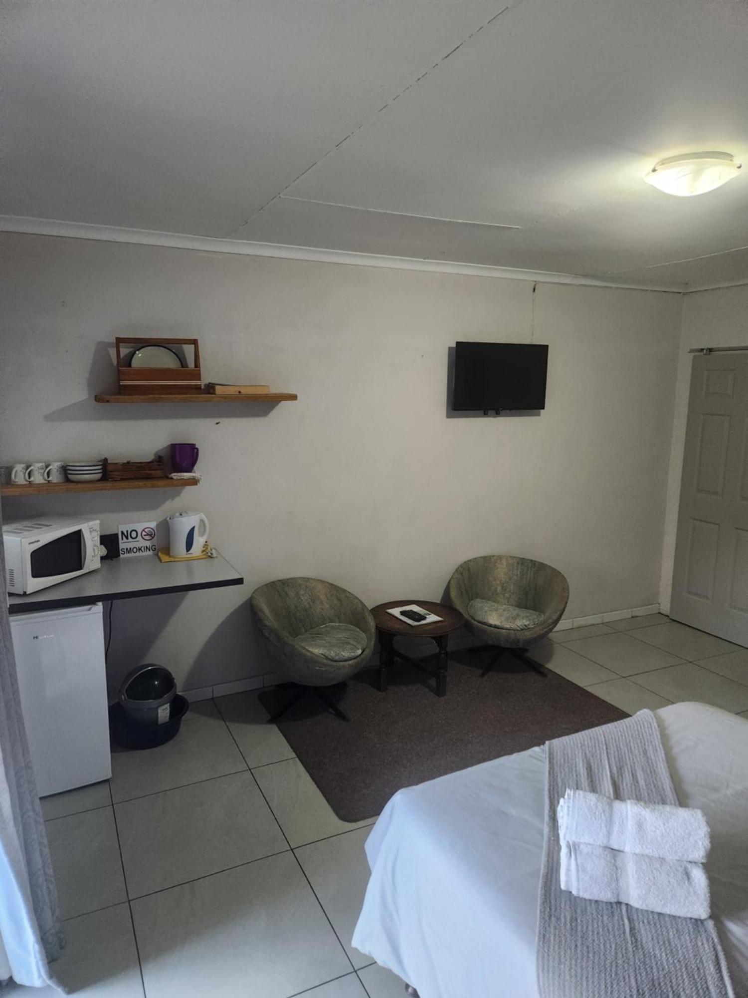 Mimosa Guesthouse Colesberg Esterno foto